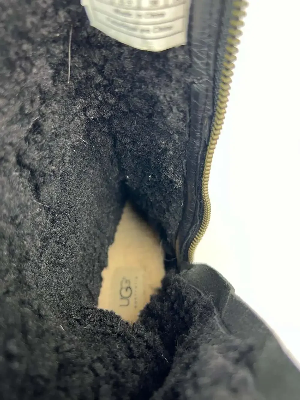 UGG oregon mid